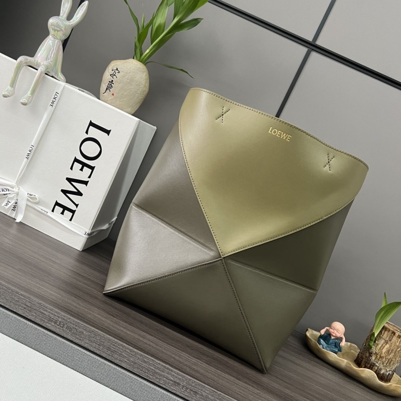 l*ew* shopping bags